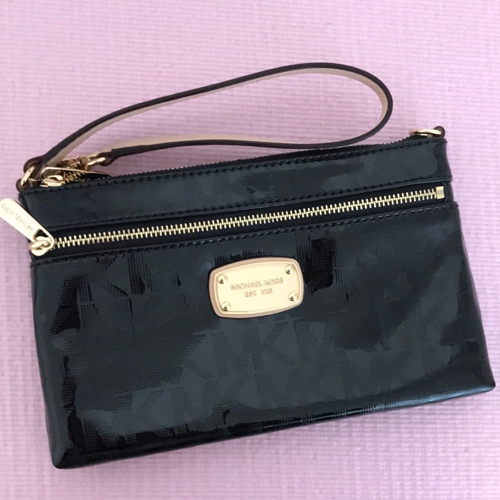 Authentic Michael Kors Wrislet